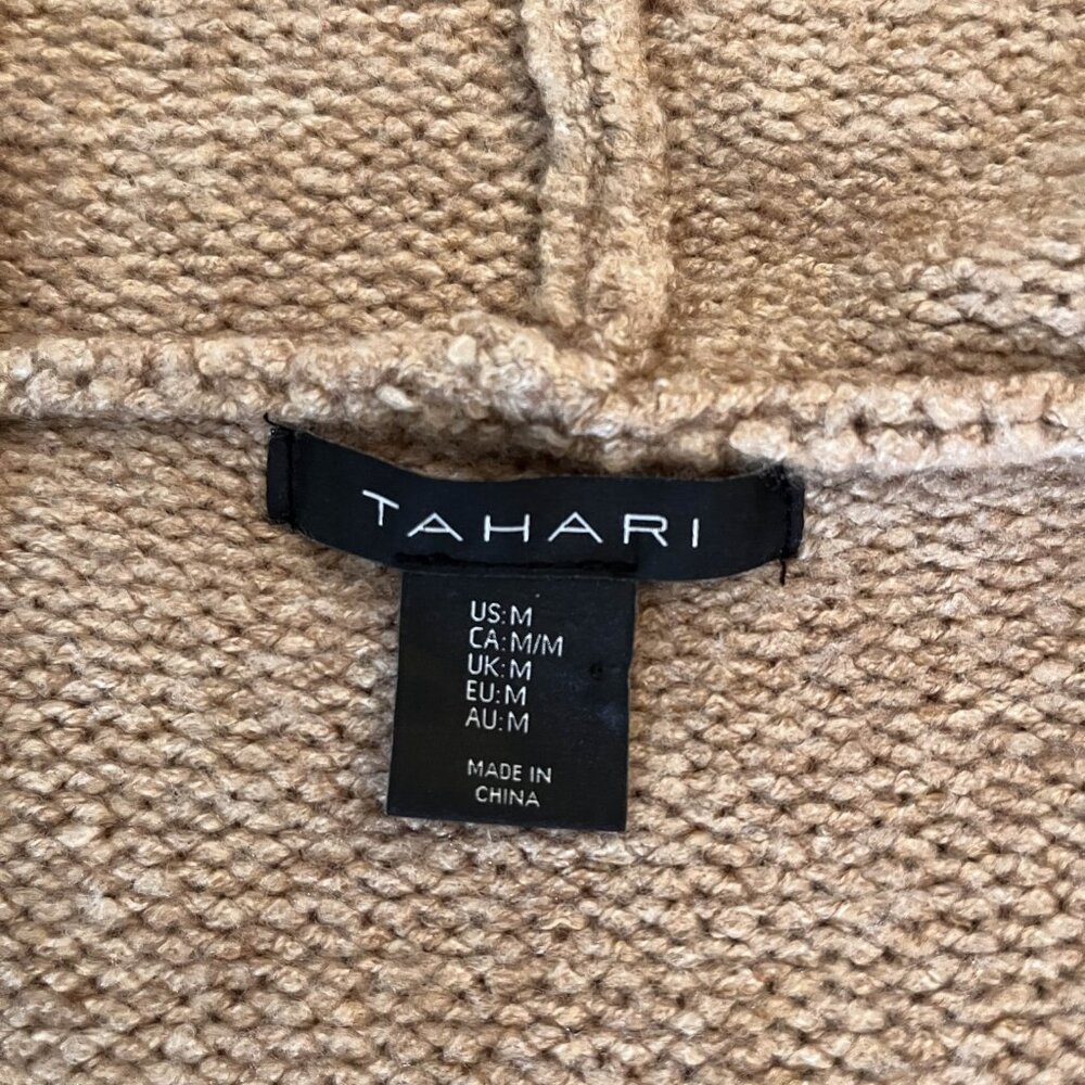 Tahari Hooded Sweater vest - Picture 4 of 4